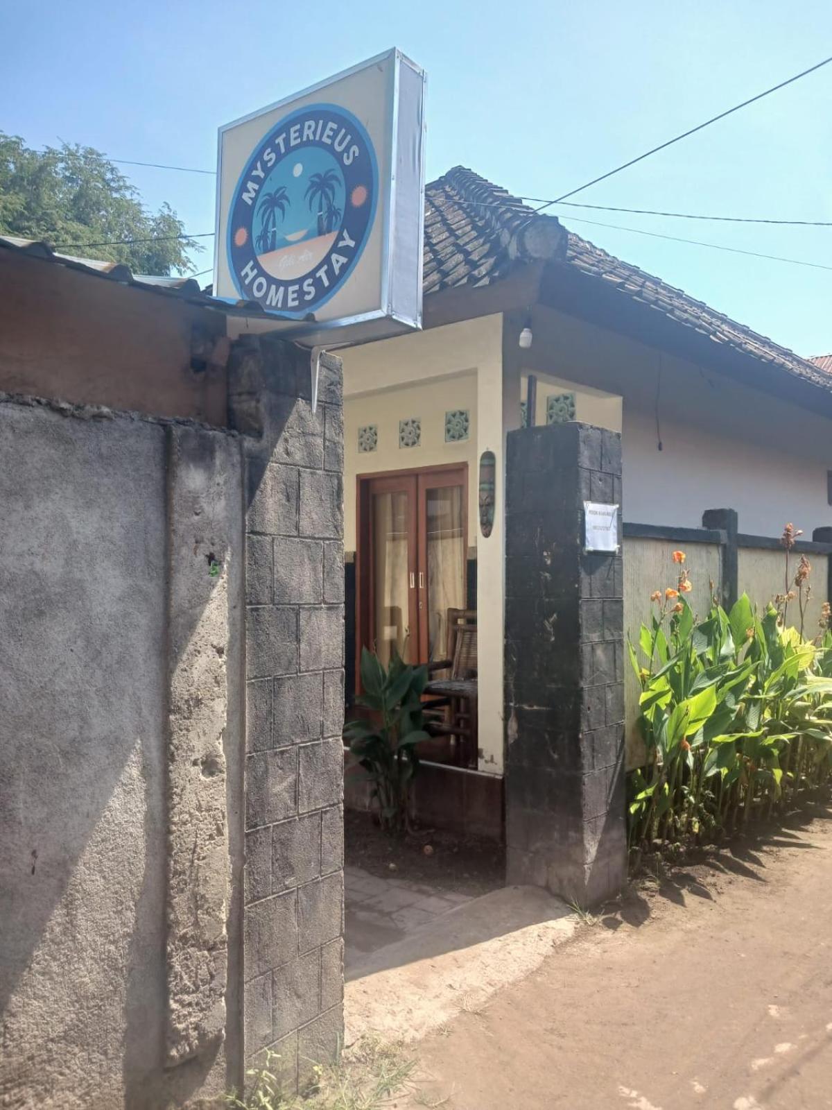 Mysterieus Gili Air Apartment Exterior photo